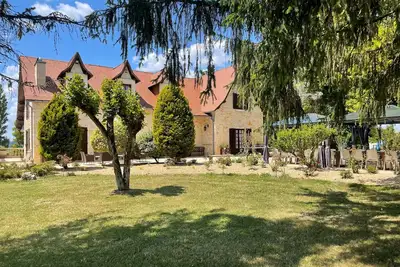 Image de La Coutancie Location de vacances de 9 chambres Capacité jusqu'à 20 confortables