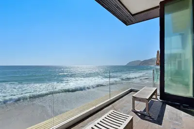 Image de Malibu Modern Beach House - Pont sur le toit - Sur une plage privée!