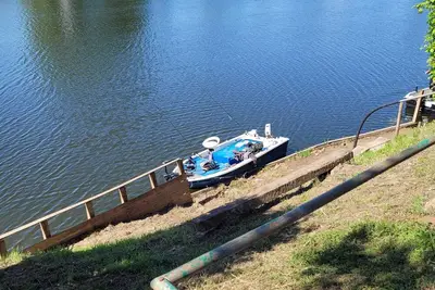 Image de Clairac Gite de Peche au bord du Lot avec barque de peche sur place