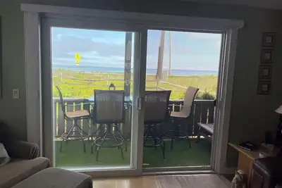 Image de Belle Waterfront Getaway avec de superbes vues sur la baie de Cape Cod