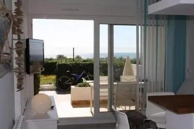 Image de Appartement T2 Sur La Plage 1ere Ligne A Frontignan Plage