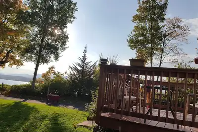 Image de Paradis Vacances Vt - Lac Champlain Parfait 4 Groupes Lg / 3 chalets Disponible!