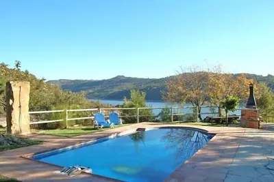 Image de Casa Nou del Lago - Piscine et vue exceptionnelle sur la mer et la montagne