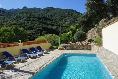 Image de Villa avec piscine et vues splendides au calme et proche plages