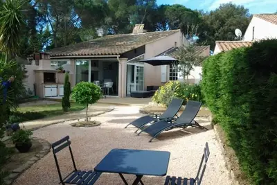 Image de Proche De St Tropez Magnifique Mas Avec Jardin, Climatisation