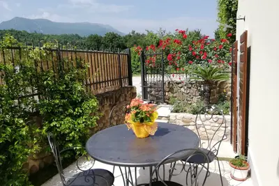 Image de Charmante maison de campagne dans les vignes