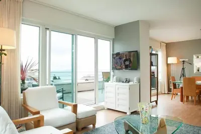 Image de Penthouse Bord De L'Eau. Vues Spectaculaires, Plateaux, CONFIDENTIALITÉ, Calme, Parking.