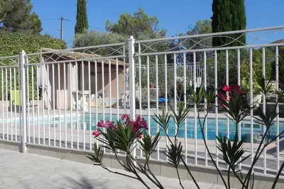 Image de Charming air-conditioned Provencal house with swimming pool in Isle sur la Sorgue