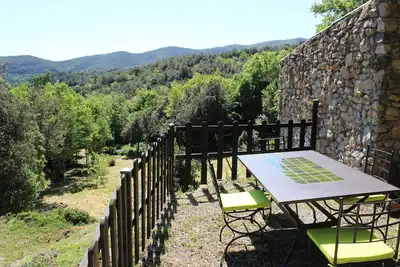 Image de Gîte avec Wifi terrasse/jardin - magnifique vue - au milieu nature -Pays Cathare