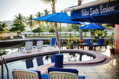 Belle Waterfront Deluxe Suite privée avec piscine dans Barra haut de gamme