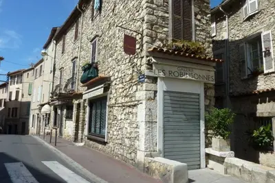 Image de Appartement rénové, classé meublé tourisme 2** wifi, plage à 300 m, 6 personnes