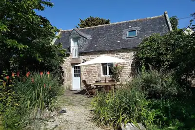 Image de tarif en baisse Mai\/ Juin 2025 Gîte bord de mer. Plage a pied.