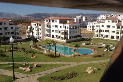 Image de Appartement de charme lumineux -Lilac's Garden, vue sur mer, montagne et piscine