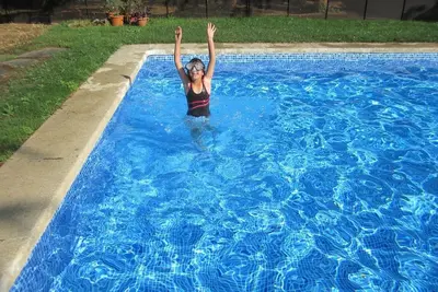 Image de Entre Gérone et Barcelone, 15 pers. Beau jardin, grande maison et piscine.