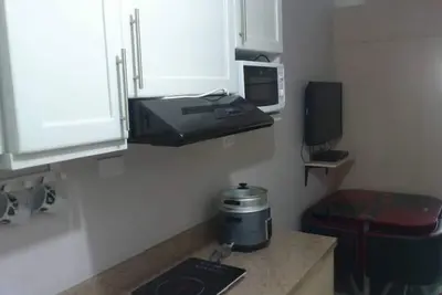 Entièrement meublé avec condo wifii à louer condo @ grass à Sm nord edsa