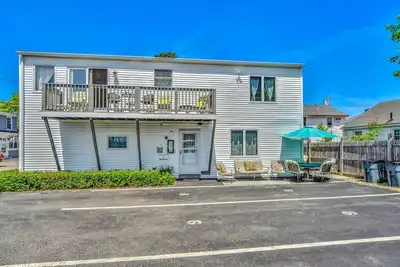 Image de Oceanview Beautiful \"Serenity Cottage\" 3 Chambres, 2 Bains, 2 ÉTAGES - ÉTAPES De La Plage