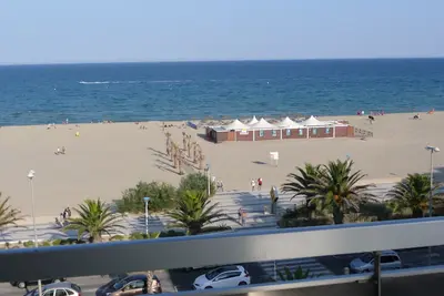 Image de Appartement T 3 à Canet Plage vue exceptionnelle sur mer et montagne labellisé