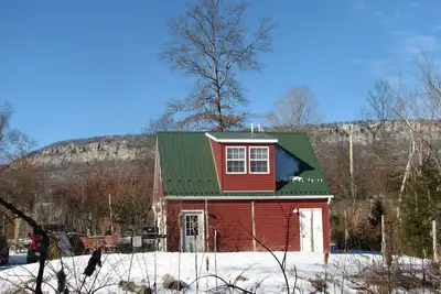 Image de Escapade privée avec des vues incroyables sur la montagne! Idéal pour les couples, les écrivains, les amis