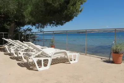 Image de Appartements Brist (à 2m de la mer)