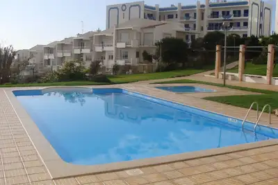 Image de Appartement de luxe avec vue sur la mer, aire de jeux et la piscine