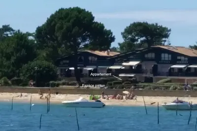 Pieds dans l'eau, Vue panoramique sur le Bassin d'Arcachon, accès direct plage