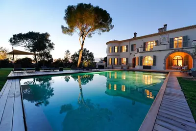 Image de Votre beau château privé dans un endroit magnifique près de la mer et de la plage!