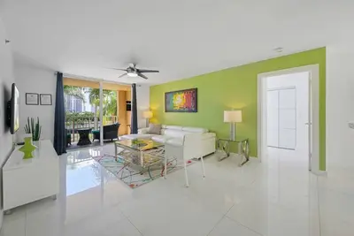 Le Yacht Club à Aventura | Unité parfaite 3 chambres 2 salles de bain | Entièrement équipé | Wifi