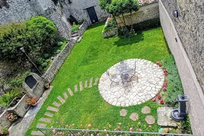 Image de Maison avec 2 jardins à l'intérieur du village médiéval près du parc des Abruzzes
