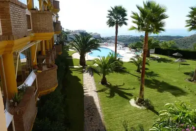 Image de 1 Suite+1 ch - 2 Salles de B. -Residence  Balcon Vue sur la Mer- 4 Pers. 2 Pisc.