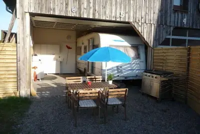 Image de 2 enfants jusqu'à 16 ans en compagnie de 2 adultes de rester avec nous Gratuit