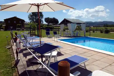 Image de Maison de vacances avec piscine privée et jardin ensemble près d'Assise. Wi-Fi