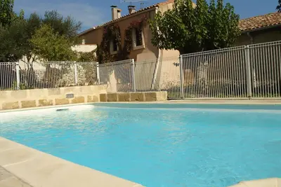 Image de Gîte Le clos des mûriers;  sous le soleil du Gard!