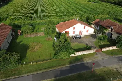 Image de Ferme rénovée proche de Dax, 3 Chambres, 2 Sdb, classée 4*