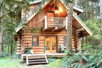 Image de Snowline Cabin # 10 - Cabane en rondins réels - WiFi - Sleeps-8