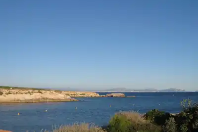 Image de Superbe vue mer - Dans les Calanques - A 1 minute Ă pied de la mer.