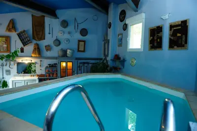 Image de Gites de charme, Piscine chauffée privée et solarium intérieur, extérieur privé