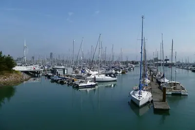 Image de Harbour View 4 - Appartement 4 chambres près des marinas locales pour 8 personnes