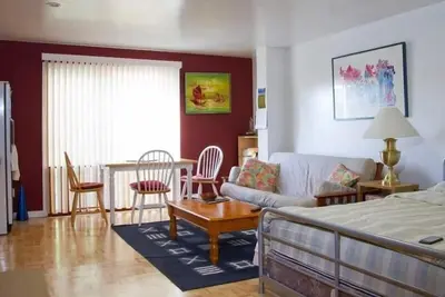 Image de Grand San Francisco Apt Studio. Près de Golden Gate Park et l'océan Pacifique Plages