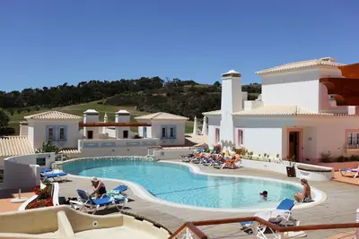 Image de Villa liée de luxe, superbes vues sur le parcours de golf, meilleure piscine, plages fabuleuses
