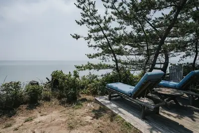 Image de Charmant Cottage Waterfront isolé avec accès privé à la baie pour 4 personnes