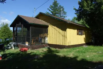 Image de 2 Chambre \"Un cadre\" Log Cottage Ă Belle Marten River, On - Olive Lake Cottage # 5