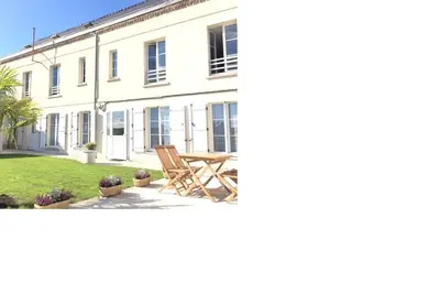 Image de Laon Duplex \"les Capucines\" avec jardin et spa privatif
