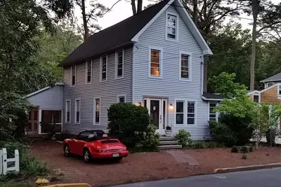 Image de Quintessential Rehoboth Beach Cottage In The Pines