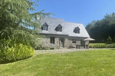 Image de Charmante Maison pour jusqu'à 6 personnes + bébé avec Grand calme Zone de jardin