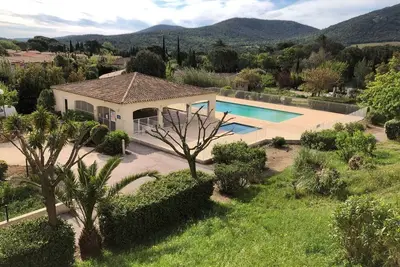 Image de Appartement 7 personnes, terrasse 1er étage, Plan de la Tour, golfe Saint Tropez