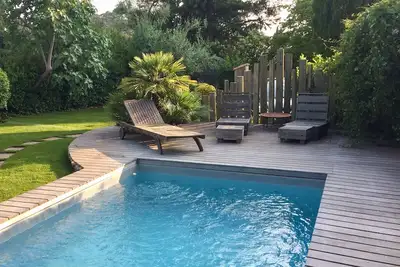 Image de Villa privée - piscine et jardin paysagé proche plages et corniche cap brun