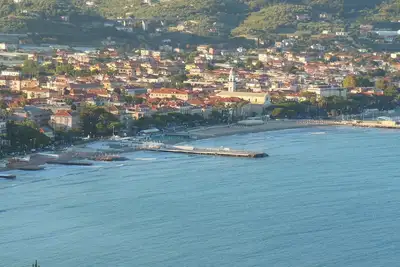 Image de Uliveto ferme Oleander avec terrasse et vue sur la vallée