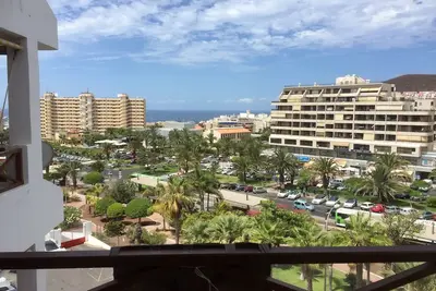Image de Appartement avec vue sur la mer dans un complexe central