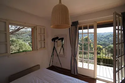 Image de ** Prix SPÉCIAUX ** Superbe maison de plage près de St Tropez - Vue sur la mer - 3 minutes de la mer