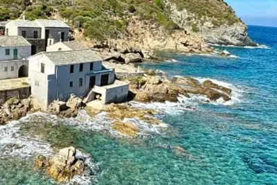 Maison Pieds Dans L'Eau Au Bout Du Cap Corse